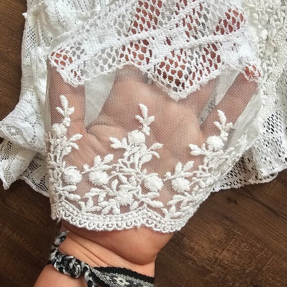 Marilu Asymmetric Hem Knit Lace Long Sleeve Boho Top, S, White - Picture 6 of 9